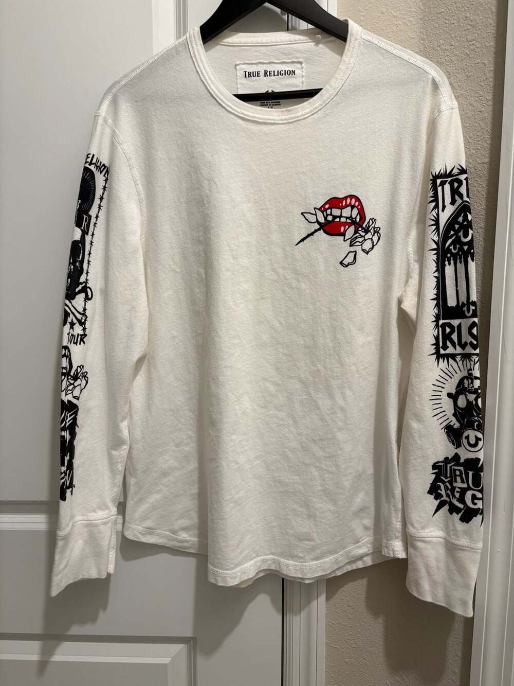 True Religion Chomp Graphic Long Sleeve T-Shirt